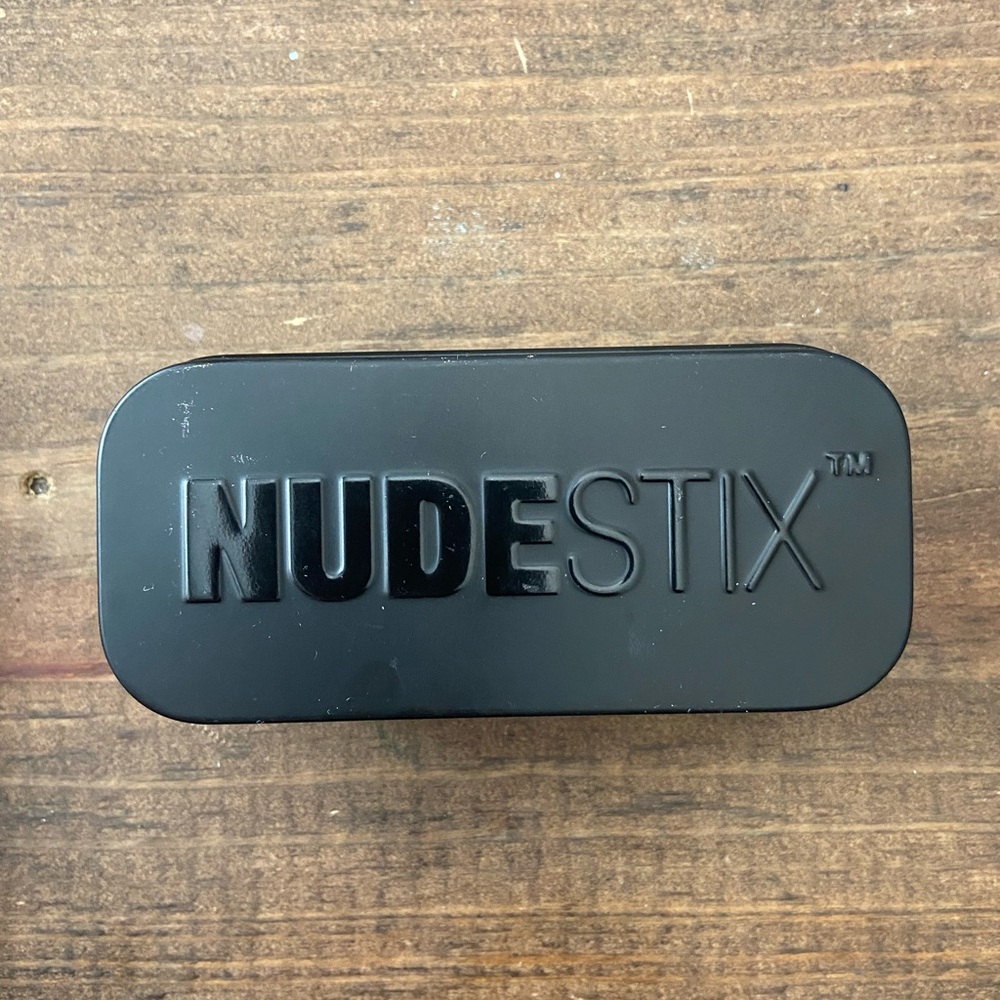NUDESTIX Black Cosmetic Tin